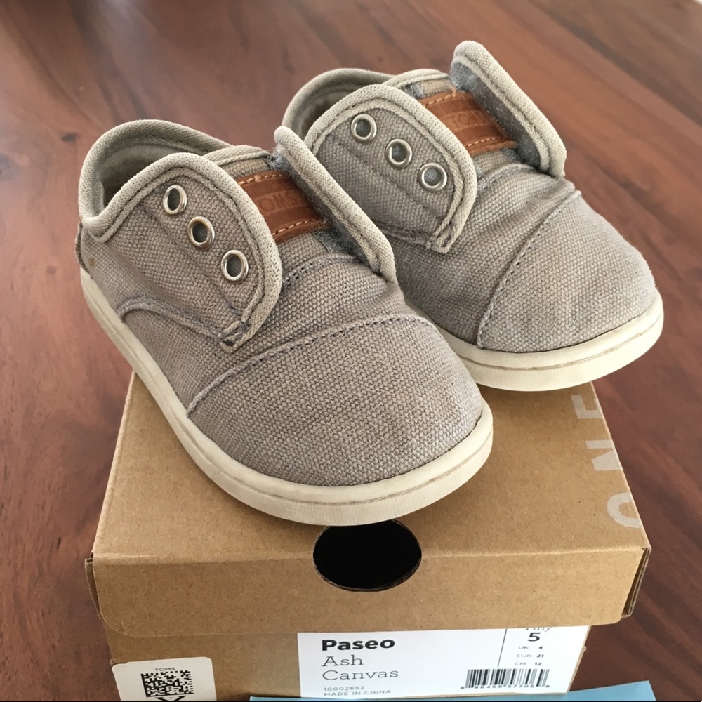 Toms Paseo Canvas Toddler Shoes Sz 5
